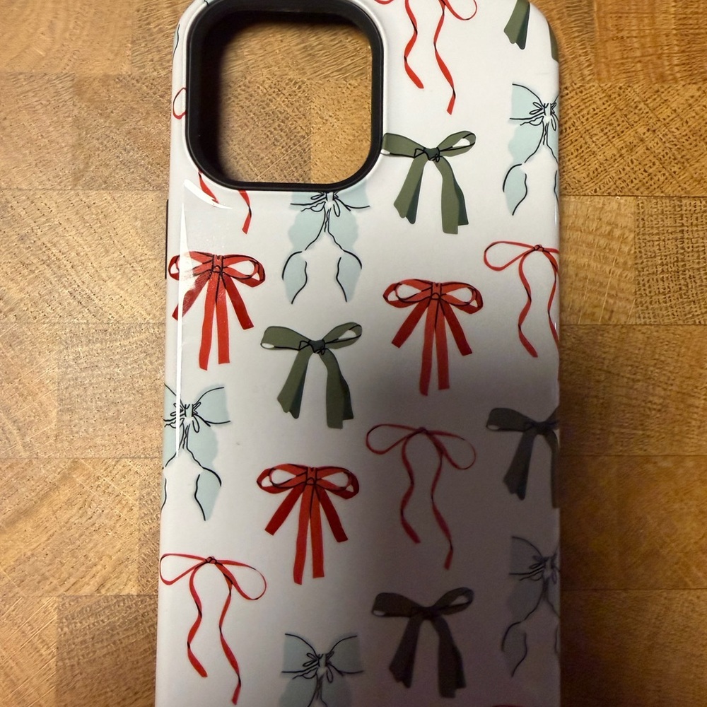 Red and Green Bow Pattern iPhone 13 Pro Max Case